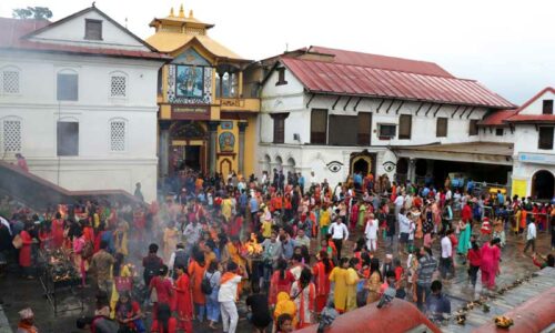 पशुपतिनाथमा घुमाइयो श्रीचन्द्रविनायक तथा श्रीभैरवनाथ जात्रा