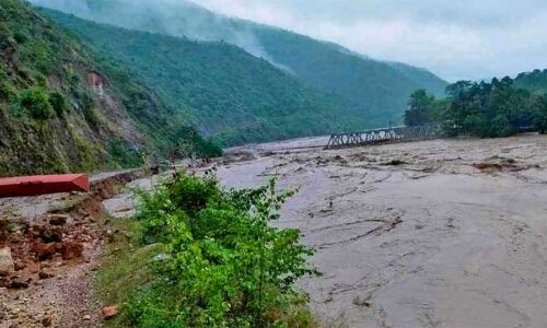 पक्की पुल बगाएपछि रामेछाप–सिन्धुली वैकल्पिक मार्गबाट यातायात सुचारु