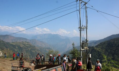 सडक र विद्युत् सुविधासँगै सुगम बन्दै गाउँ