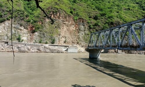 ‘बाढीपहिरोबाट क्षति भएका सडक एवं पुलको दसैँ अगाडि मर्मत सम्भार गरिने’