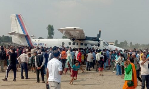 टिकापुरमा ३८ वर्षपछि विमान उडान