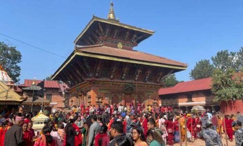 चाँगुनारायण मन्दिरमा एकैदिन ५० हजारभन्दा बढी भक्तजनले गरे दर्शन