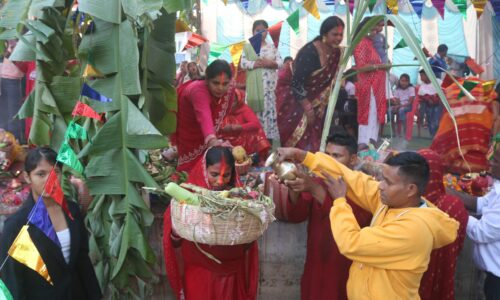 कार्तिक शुक्ल सप्तमी : उदाउँदो सूर्यलाई अघ्र्य दिई चार दिने छठ समापन