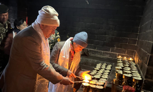 भारतका स्थल सेनाध्यक्ष जनरल उपेन्द्र द्विवेदीद्वारा मुक्तिनाथमा पूजाअर्चना