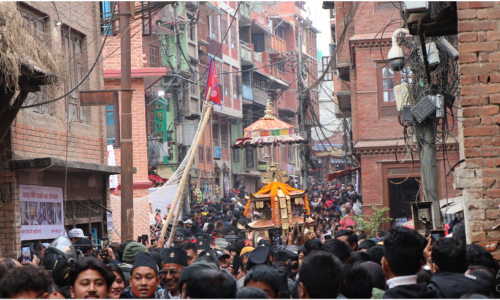 २६ वर्षपछि आयोजना गरेको मध्यपुर महोत्सवमा अवलोकनकर्ताको घुइँचो