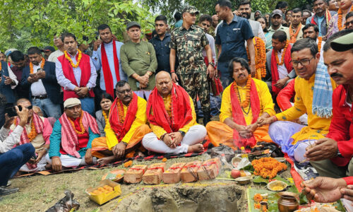 सलहेश फूलबारी परिसरमा ‘अम्बेडकर पार्क’ बन्ने, सीके राउत र  मुख्यमन्त्री सिंहले गरे शिलान्यास